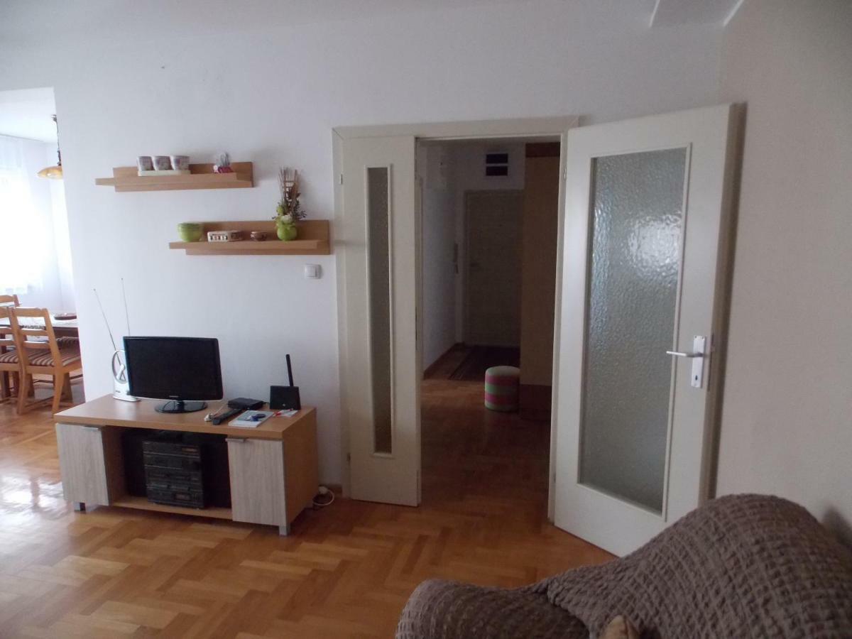 Filip Apartament Nowy Sad Zewnętrze zdjęcie